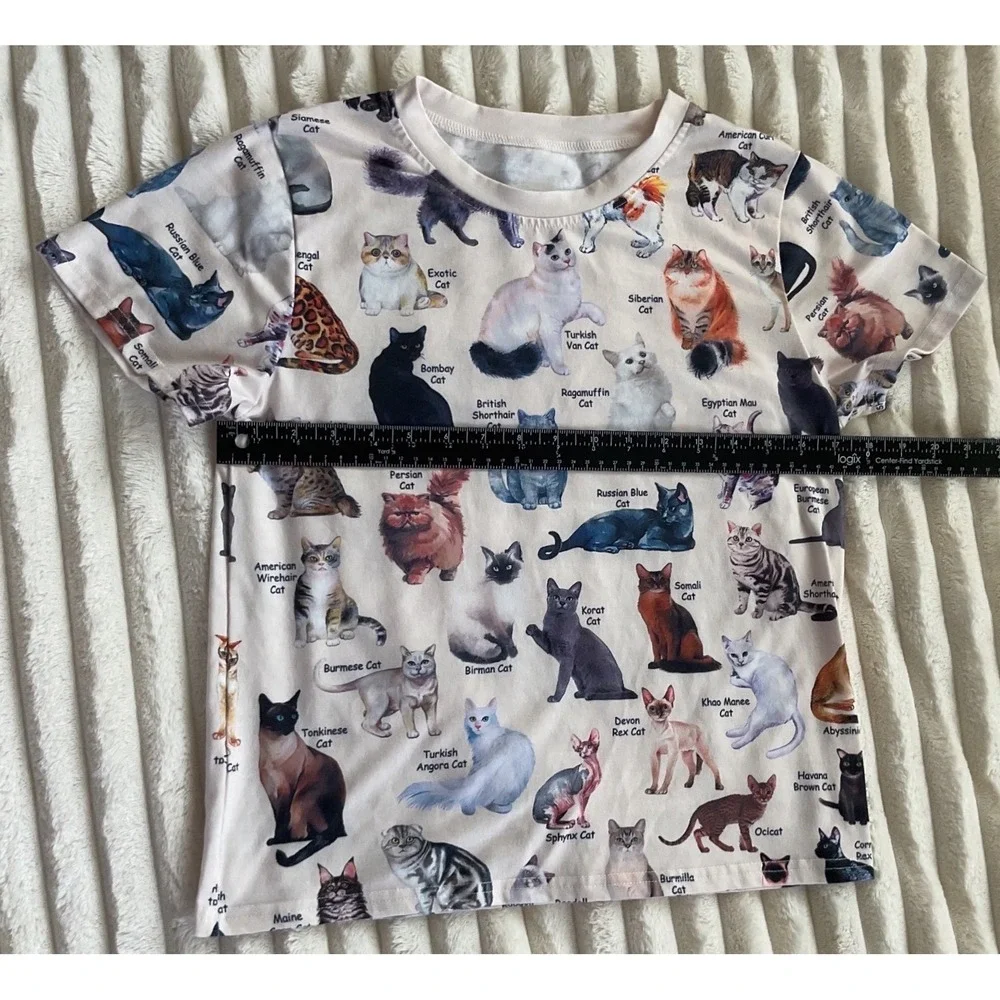 Cat Breeds All Over Print Graphic T-Shirt Cream Short Sleeve Crewneck Tee